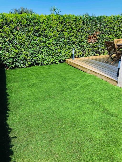 Maisonnette Avec Terrasse Argences Esterno foto